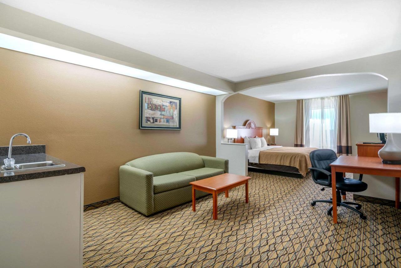 Quality Inn & Suites Τζέφερσον Σίτι Εξωτερικό φωτογραφία