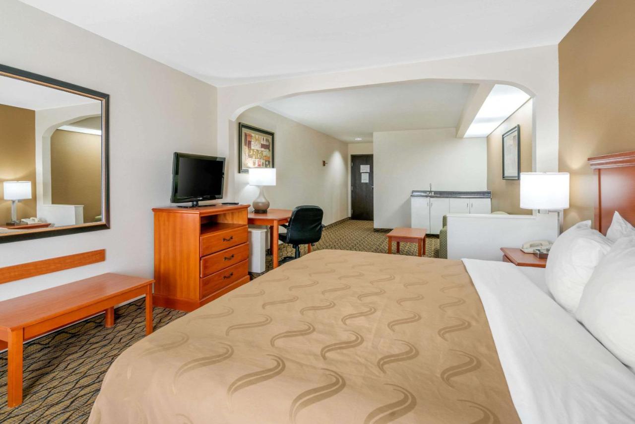 Quality Inn & Suites Τζέφερσον Σίτι Εξωτερικό φωτογραφία