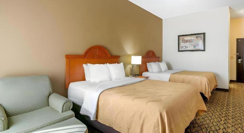 Quality Inn & Suites Τζέφερσον Σίτι Εξωτερικό φωτογραφία