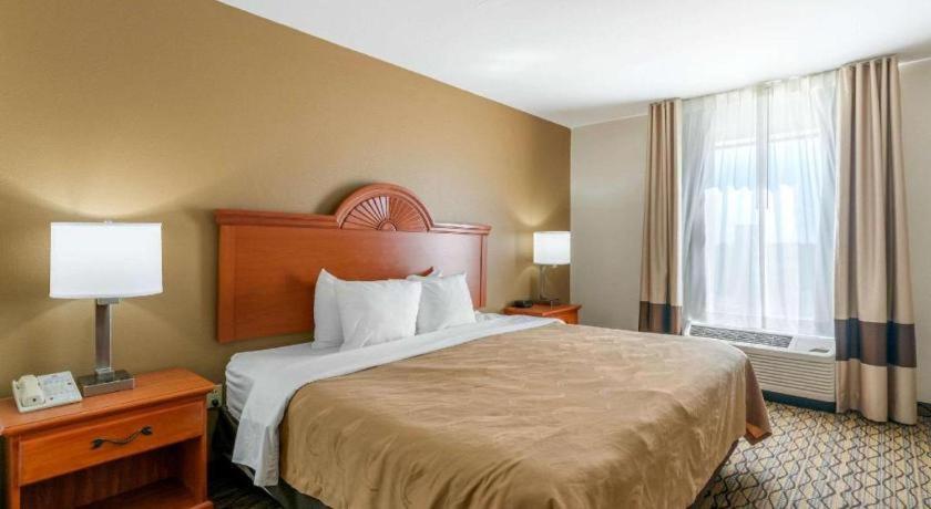 Quality Inn & Suites Τζέφερσον Σίτι Εξωτερικό φωτογραφία