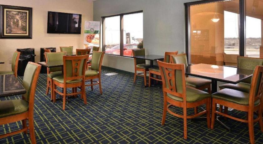 Quality Inn & Suites Τζέφερσον Σίτι Εξωτερικό φωτογραφία