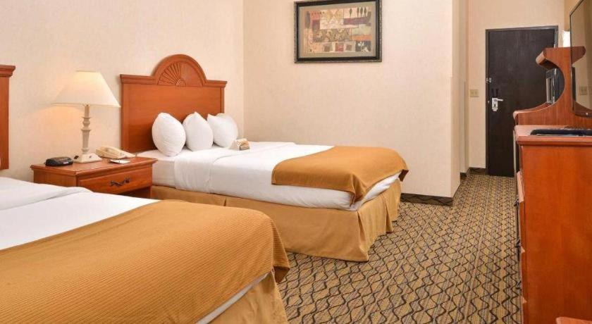 Quality Inn & Suites Τζέφερσον Σίτι Εξωτερικό φωτογραφία