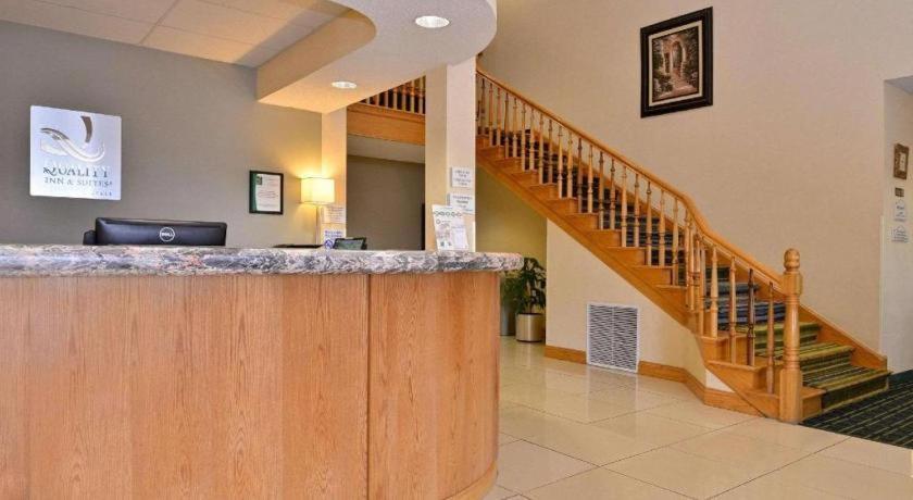 Quality Inn & Suites Τζέφερσον Σίτι Εξωτερικό φωτογραφία