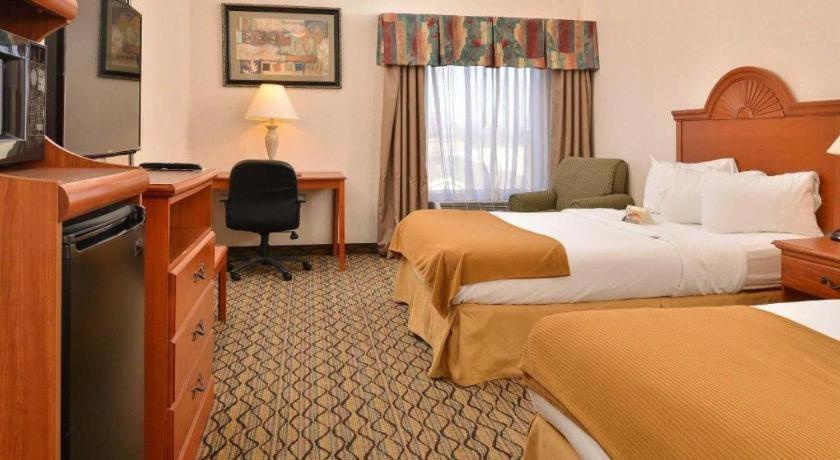 Quality Inn & Suites Τζέφερσον Σίτι Εξωτερικό φωτογραφία